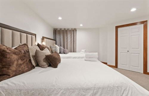 Exclusive Resort Escape - Heated Pool, Spa & Pickleball - Foto 63