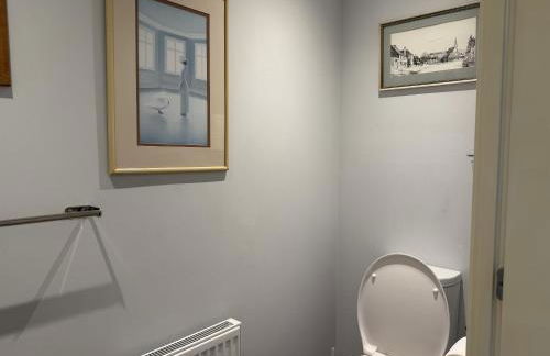 Spacious 3 Bed House in Horsham - Foto 9