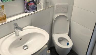 Mobilierte Wohnung- 2 Zimmer - Küche - WLAN - Parken - Foto 3