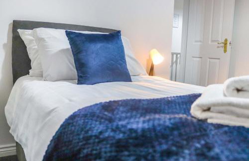 3Bedroom EnSuite SofaBed Sleeps upto 6 Contractors Families Long or Short Stay Free Parking WIFI - Foto 15