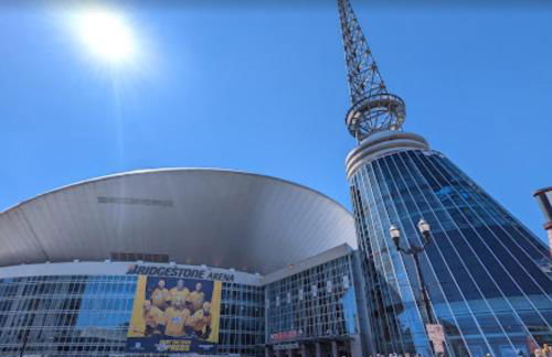 East Nashville upstairs apartment, one queen BR, 2 twin BR,1bath in Five Points, close to downtown - Foto 19