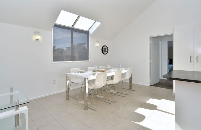 Moa Place - Christchurch Holiday Homes - Photo 47