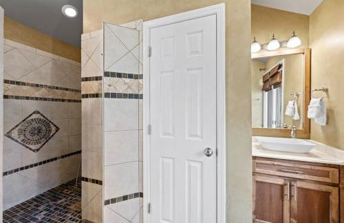 Lake House, Fire Table, Hot Tub, Screened in Porch - Foto 27