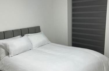 Serenity Waterfront 2 Bed Apartment - Foto 52