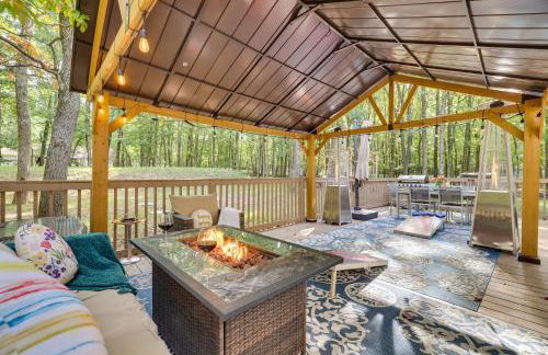 Game Room and Home Theater! Immaculate Poconos Lodge - Foto 1