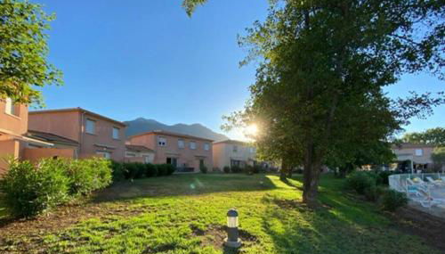 Villa avec terrasse et vue piscine, proche plage - Foto 3, Garden, Garden view