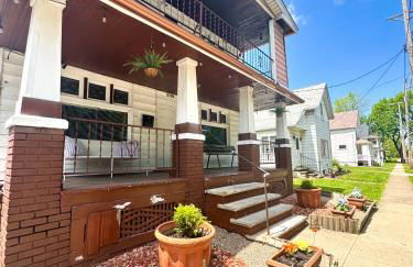 Sleep with a LION! 3 bedroom, near Downtown, Tremont, Ohio city!! - Foto 39