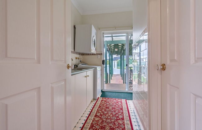 Serpentine Rose - Photo 18