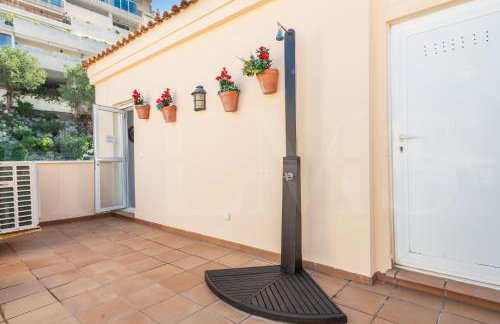 Seaside stay with large terrace, pool & parking REMS - Foto 16