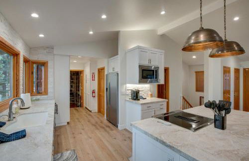 4 Mi to Slopes Family-Friendly Stateline Home! - Foto 7