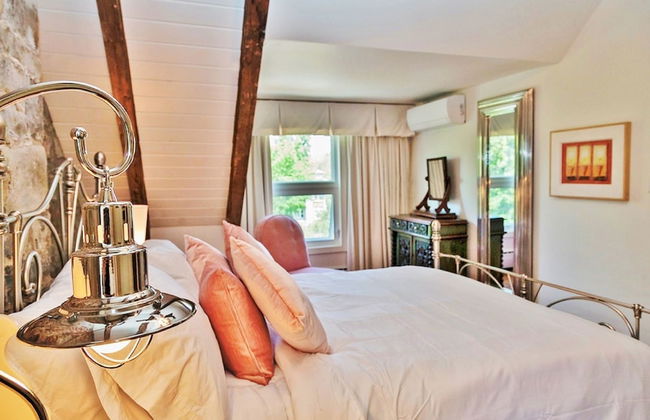 All Suites Whitney Manor - Photo 6