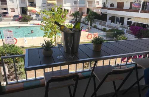 Le Canola Empuriabrava Port - 45m2 - Vue Piscine - Plage centrale 500m- Parking privé gratuit - Foto 4