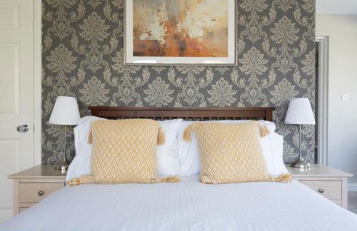 Robins Perch, Bramhall - Photo 5