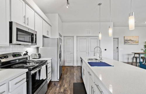 Modern Austin 2BR 2B Apt with Pool Parking & WIFI - Foto 19