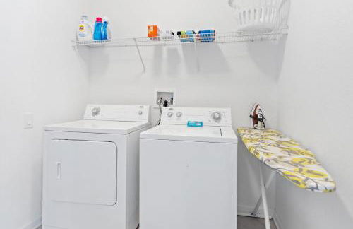 The Pink House at Windsor Hills - Photo 39