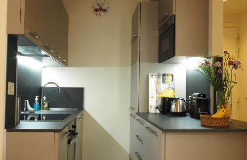 Nice Centre - Apartment with balcony and stunning sea view! - Photo 16