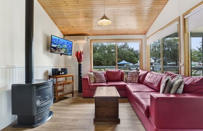 Seven Mile Beach Holiday Park - Photo 25