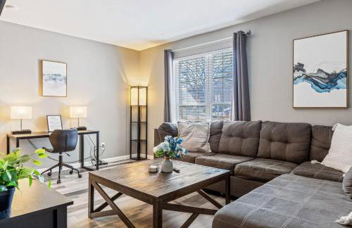 604 1 Two Bedroom One Bath with King near Main Street - Foto 15