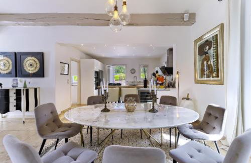 Superbe villa spacieuse, piscine chauffée, padel - Foto 33