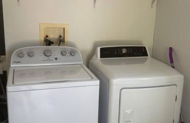 Beach House in the Woods, Fire Pit Deck/ Daytona ! - Foto 48