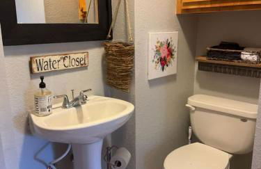 Cactus Flower Lodge-20 min to Downtown-Starlit Sky Views - Foto 3