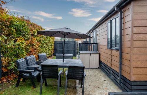 York Family Luxury Cabin with hot tub - Photo 10