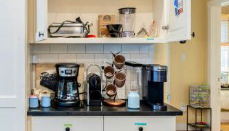 1890 CapeCod farmhouse:Charming, Private, Spacious - Photo 4