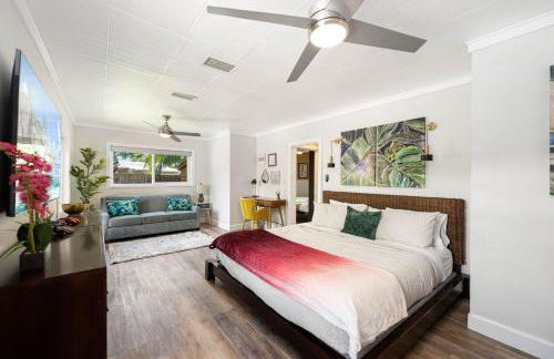 Palms Retreat! Giant Heated Pool-HotTub-FirePit-5Min2Beach-Pets-EV Chgr - Foto 8