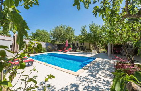 2 Bedroom Beautiful Home In Pula - Foto 7