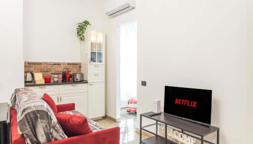 Accogliente Appartamento a pochi passi dalla Metro, San Siro e con Aria Condizionata - Foto 1