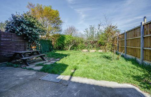 4BR Family Home, Garden, WiFi, 5mins to Elisabeth Line & 10min to Stratford - Foto 39