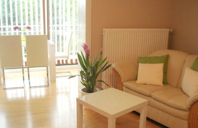 With Beach Chair & Sea... - Photo 4