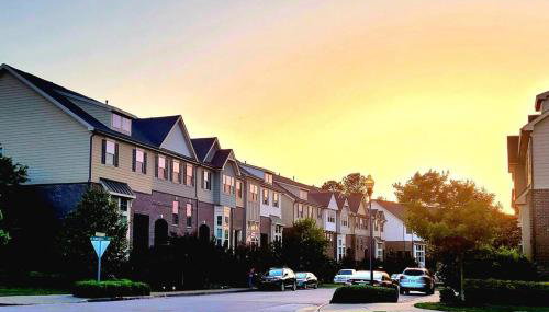 Modern & Luxurious 3 Bdrm 2.5 Bath Townhome - Foto 3