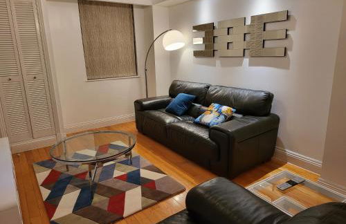 Garland Stylish 2 Bedroom Apartment A Minute Walk From Station - Foto 1