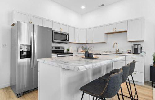 Uptown Haven Walkable Home with Bikes and Firepit near Downtown - Foto 15