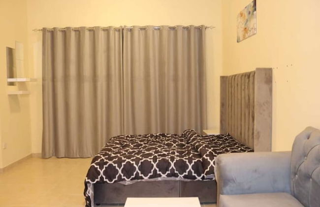 Lovely Studio With Balcony And Free Parking - Foto 2