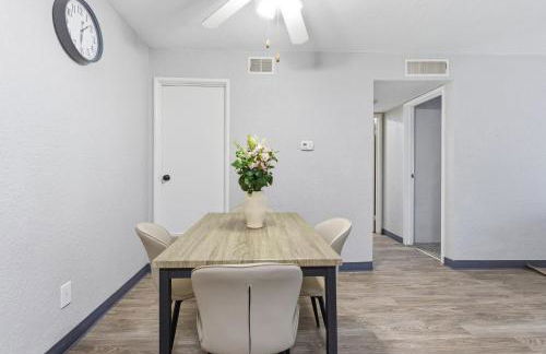 Comfortable stay with smart layout - Photo 20