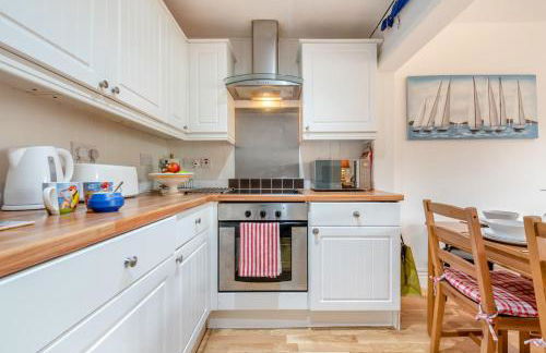 3 Bed in Little Haven oc-g34755 - Photo 9