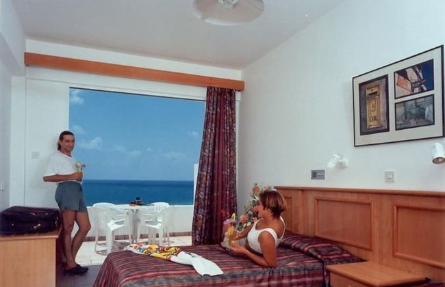 Corallia Beach Hotel Apartments - Foto 5