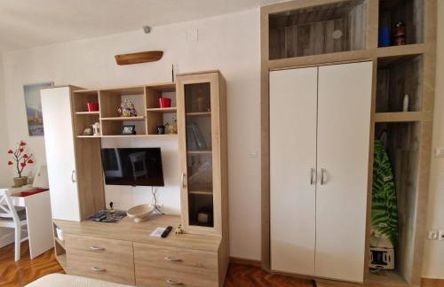 Studio Apartment Riva - Photo 8