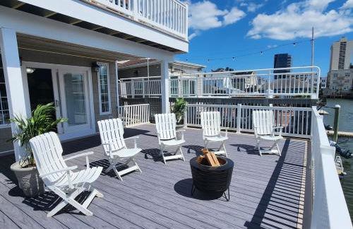 Lower Chelsea Lookout- On Water by Beach & Boards! - Foto 1