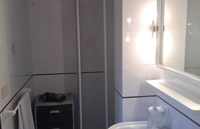 Bright and Panoramic Two-room Apartment - Foto 17