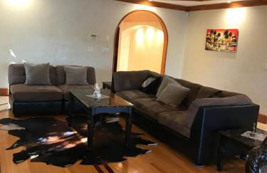 Luxurious 3 BD in Culver City with POOL &HOT SPA - Photo 13