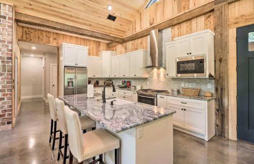 All-Encompassing Lakehouse with Modern Accents! - Foto 8