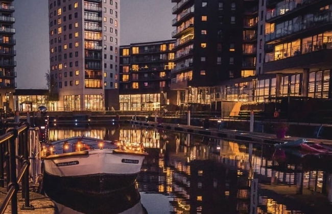 Deluxe City Apt, River Canal View& Free Parking! - Foto 28