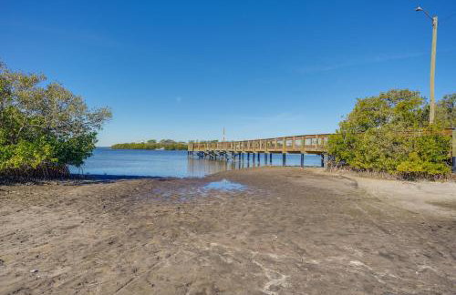 Dtwn Palm Harbor Condo Walk to Water! - Foto 27