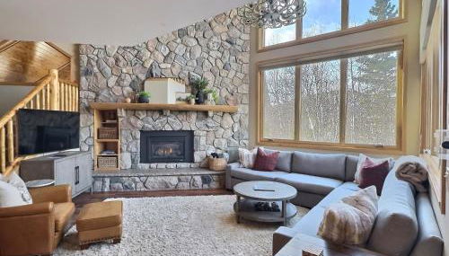 Gorgeous Executive Lutsen Townhome - Ski-in Ski-out, Pool, Hot Tub, Hiking, Biking, campfires and more! - Foto 3