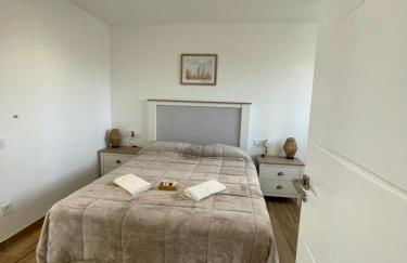 This spectacular 3-bedroom apart - Photo 33