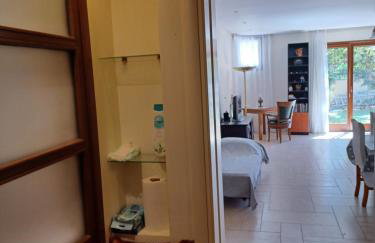 Apartment with a garden, BBQ, swimming pool and jacuzzi - Foto 22