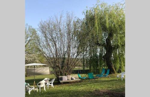 LES HORTENSIAS Spacieuse Maison en ardoise du pays FIBRE - Foto 8